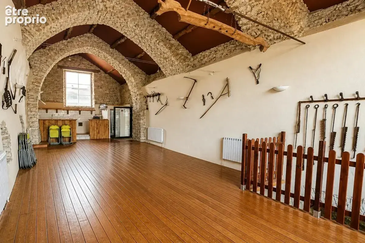 Maison de 11 pièces de 185 m² + 335 m2 de dépendance à La Tieule - photo 15