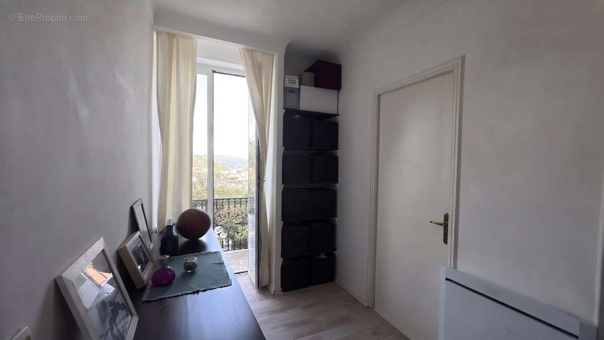 LA TURBIE - Maison de caractère dans le village - photo 12