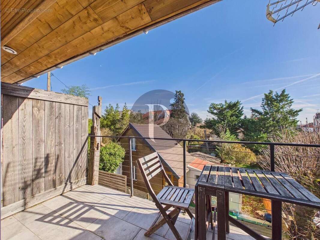 Appartement à FONTENAY-AUX-ROSES