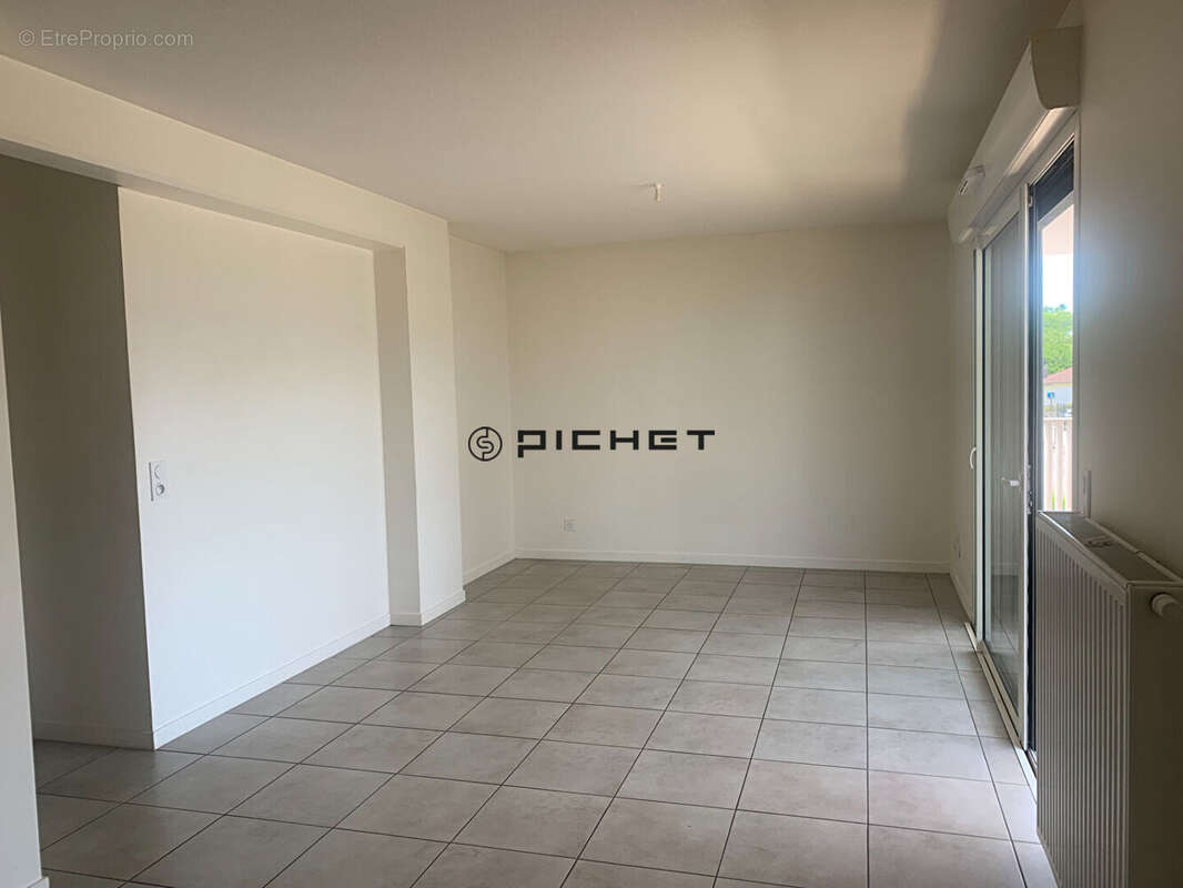 Appartement à BILLERE