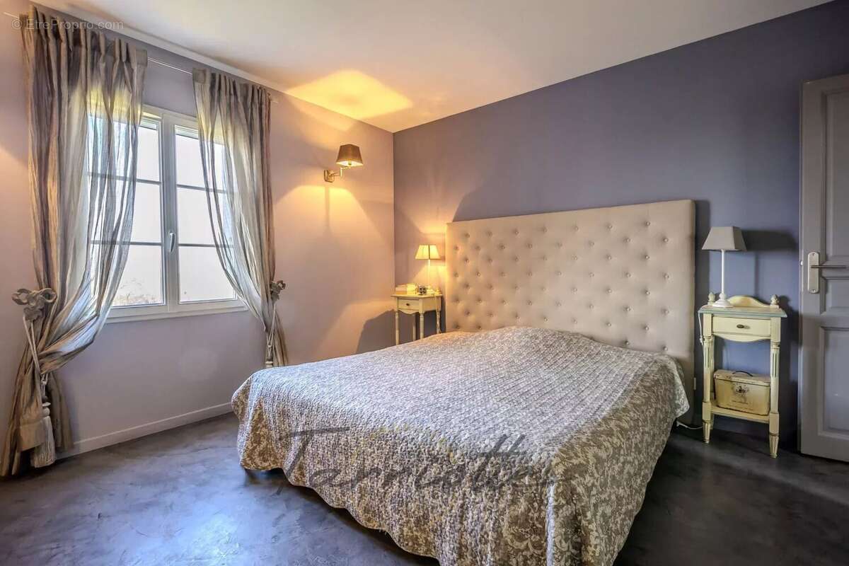 VILLA - 10672 - photo 18
