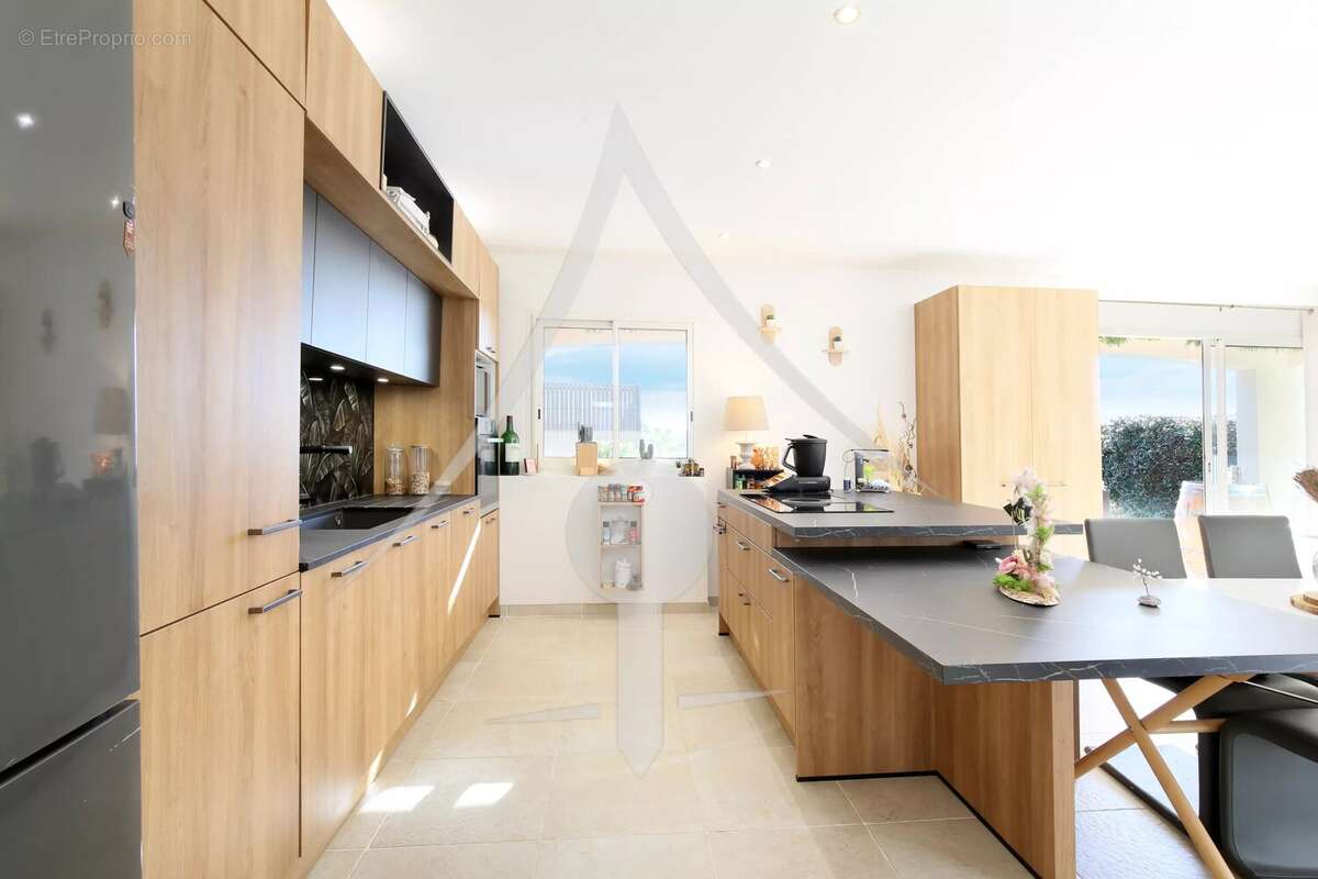 Maison 130 m² à Lavernose-Lacasse (31410) – Vue Pyrénées. spa & terrasse - photo 5
