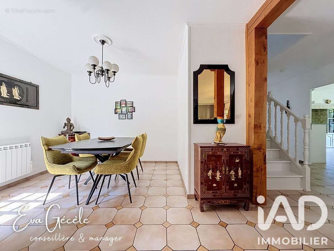 Maison 170 m² à Villette  - photo 6