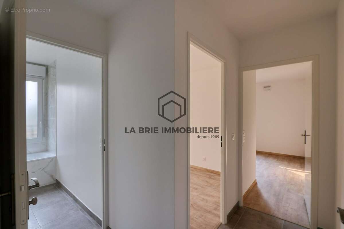 Appartement 61 m² à Mennecy  - photo 6
