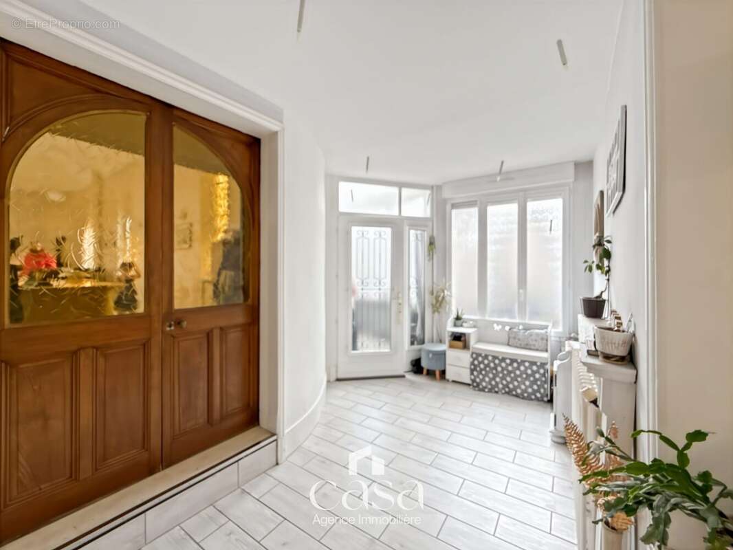 Appartement à FALAISE