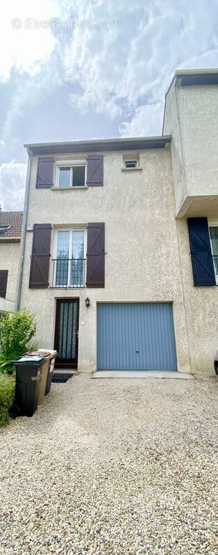 Maison à NEUILLY-SUR-MARNE