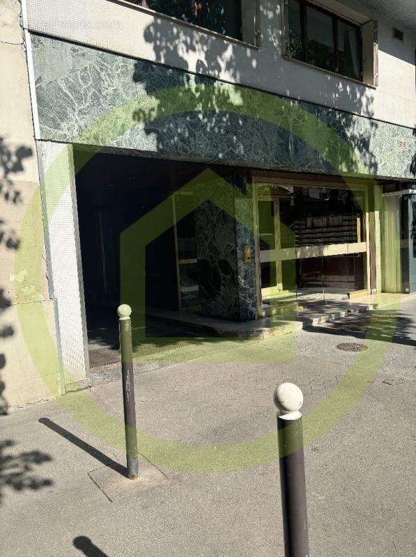 Parking à PARIS-13E