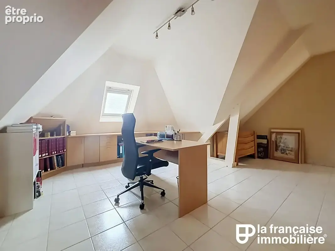 Maison lotissement - 4 chambres - garage et jardin - photo 7
