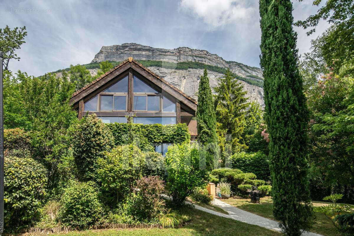 Corenc maison de 250 m2 avec vue panoramique - photo 16