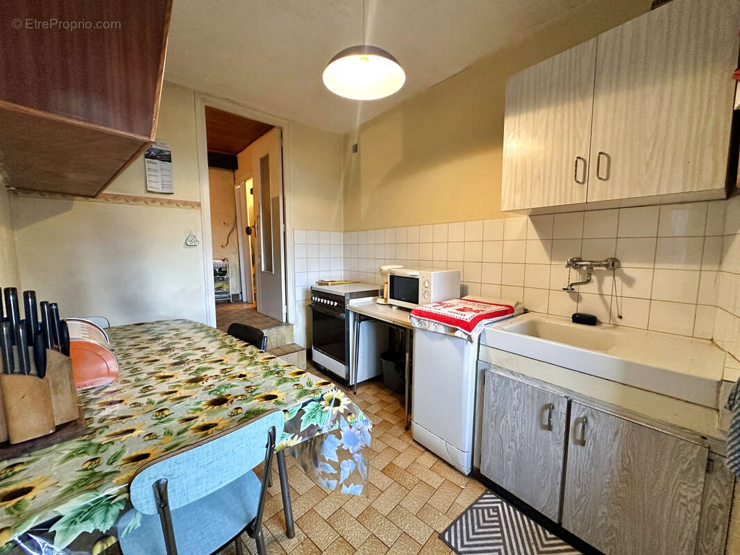 Maison à DECAZEVILLE