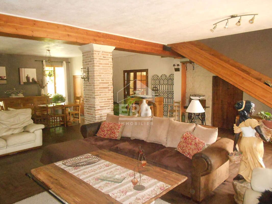 Maison à MONTPON-MENESTEROL