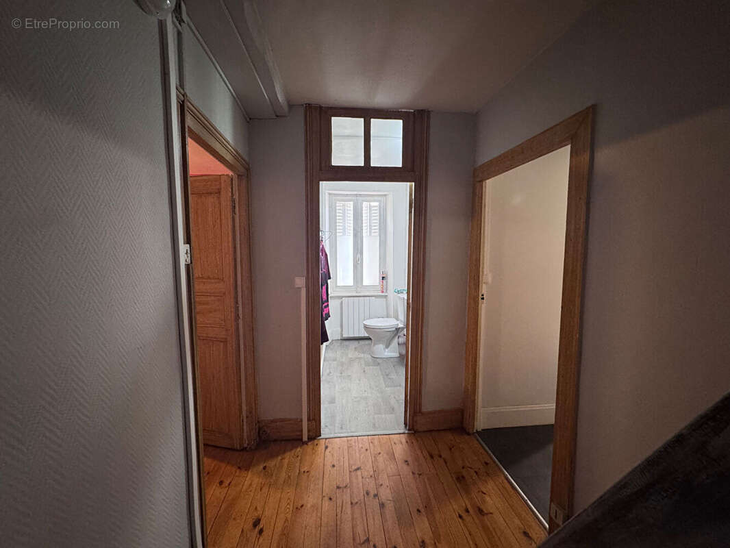 Appartement à PUY-GUILLAUME