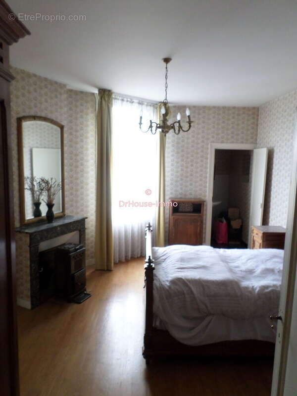 Maison 98 m² à Angouleme  - photo 4