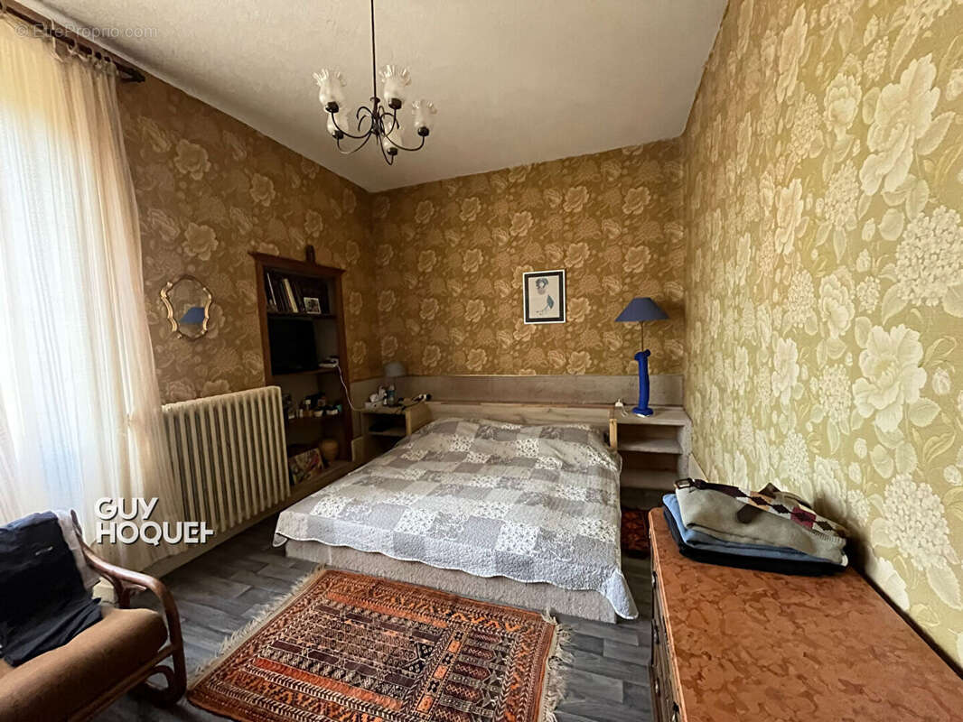 Maison à TOULON-SUR-ARROUX