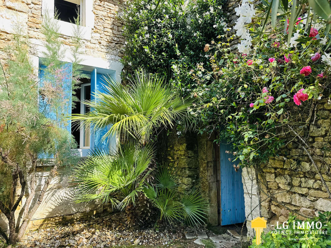 Maison à RIOUX