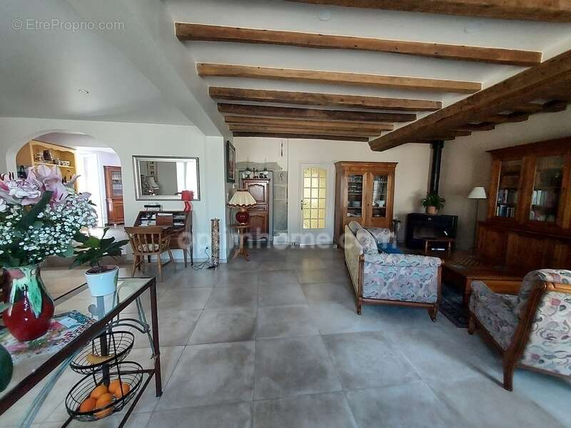 Maison à MARCILLE-LA-VILLE