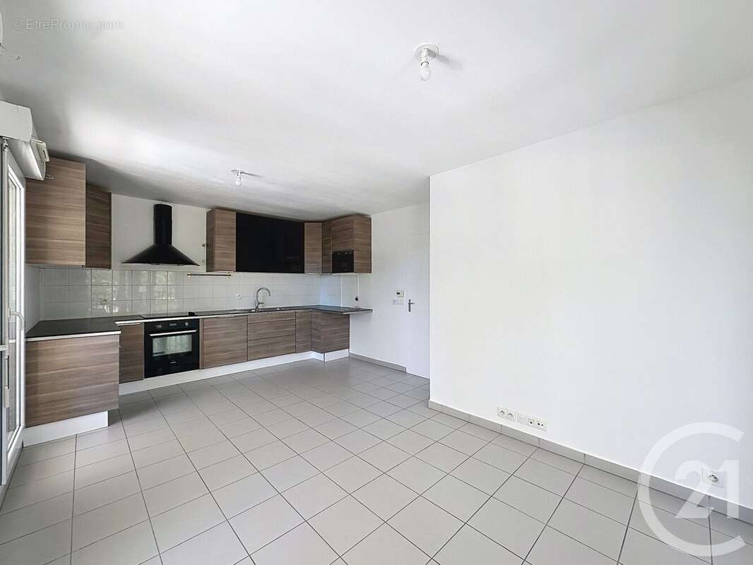 Photo 2 - Appartement à JUVIGNAC