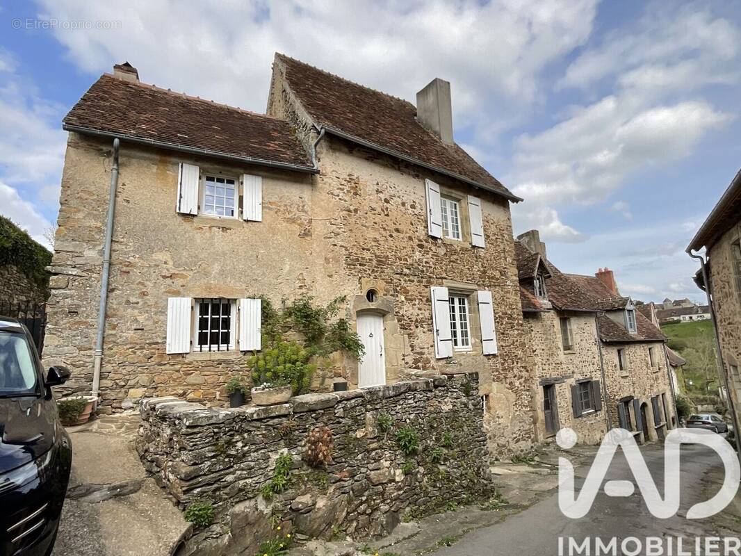 Photo 1 - Maison à SAINT-BENOIT-DU-SAULT