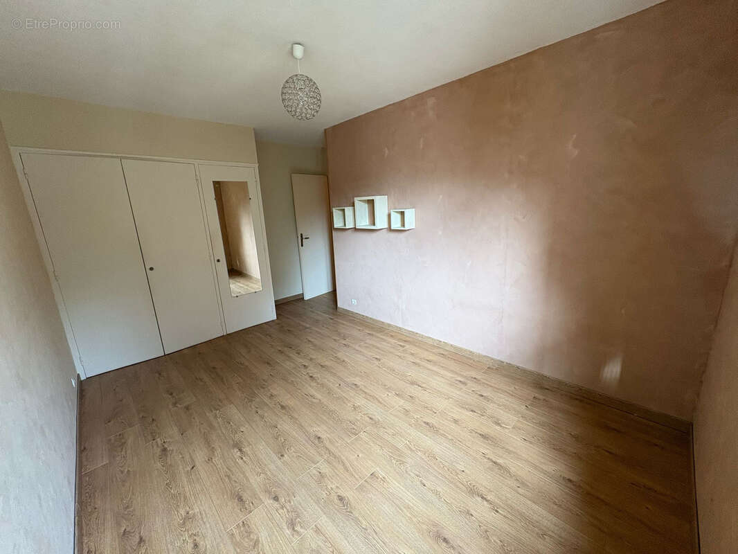 Appartement à TENDE