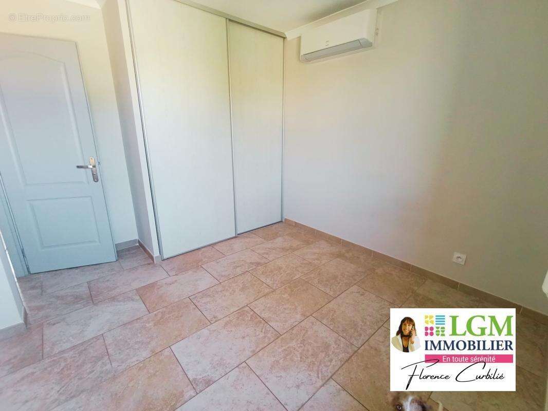Villa 4 pièces avec garage sur un terrain de 688m² au bout d'une impasse - photo 16