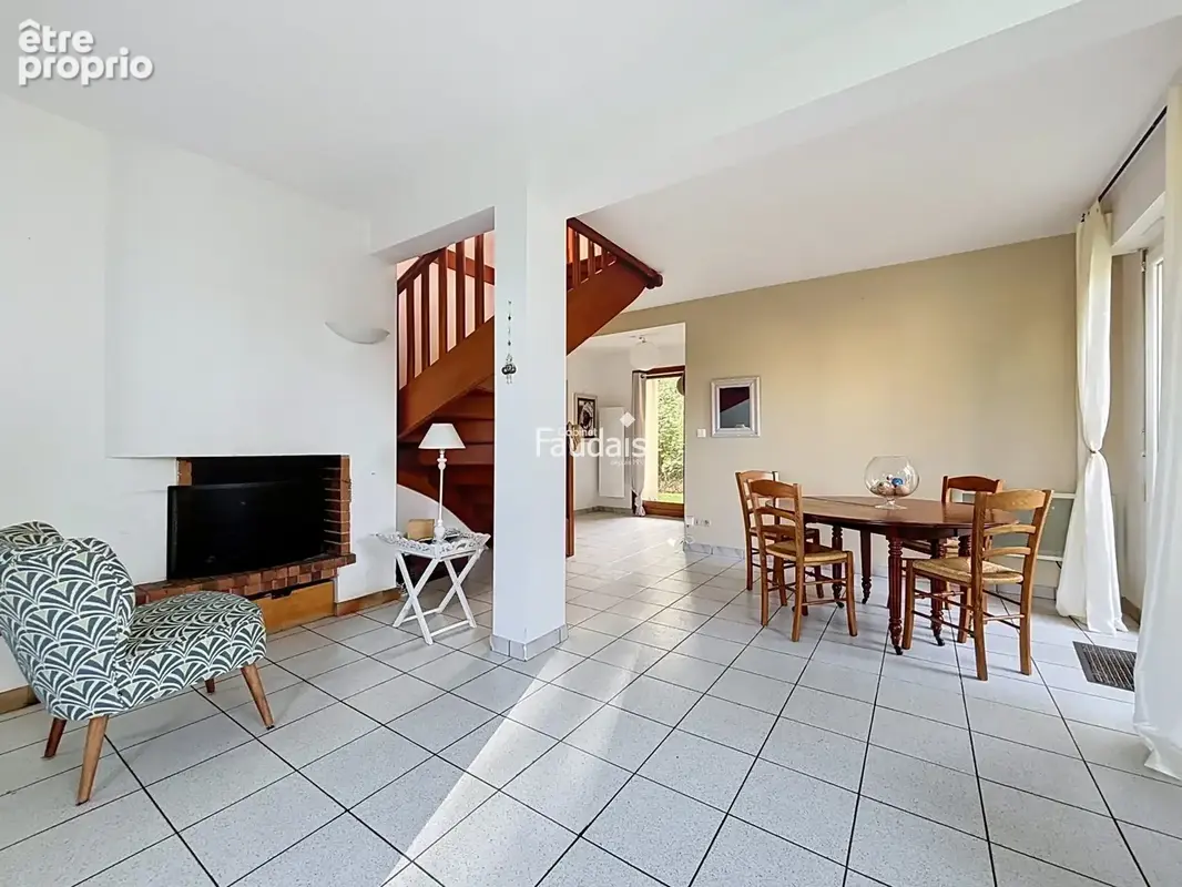 Maison 6 pièces 123 m² à vendre à Sainte-Suzanne-Sur-Vire (50750) - photo 7