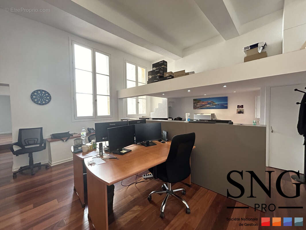 Commerce à AIX-EN-PROVENCE