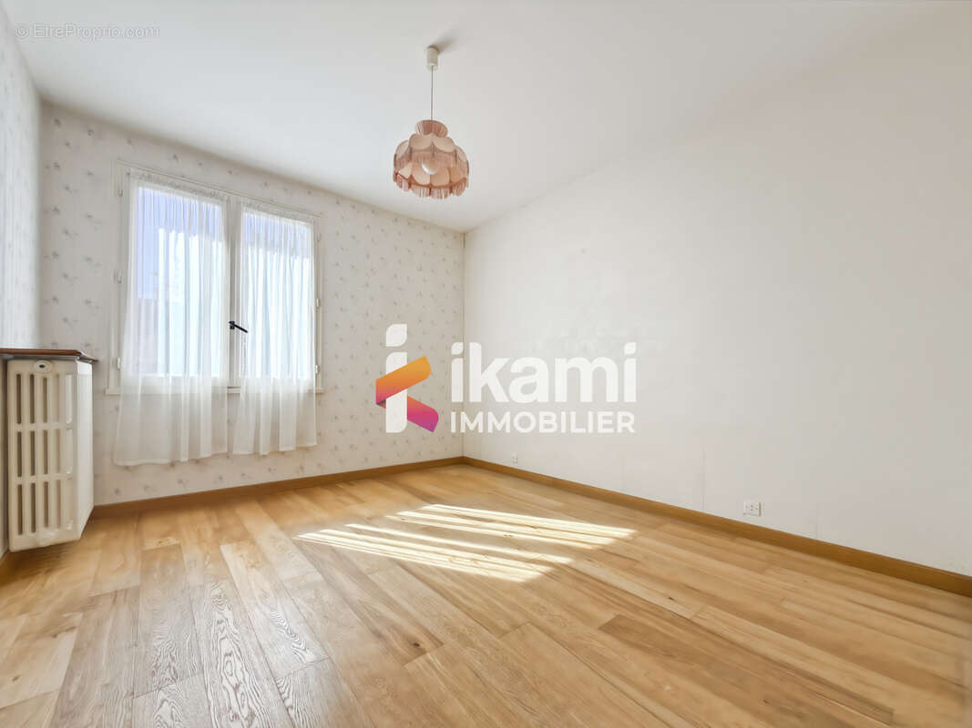 Maison 6 pièces de 100 m2 à St Clément - photo 8