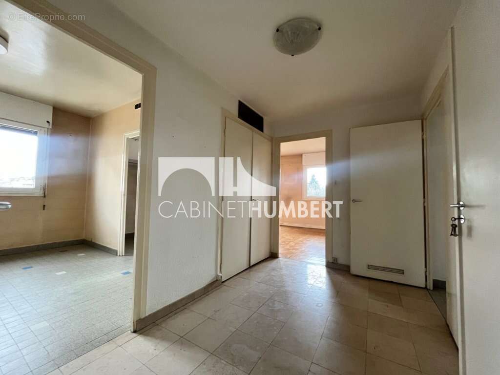 Appartement à SAINT-ETIENNE
