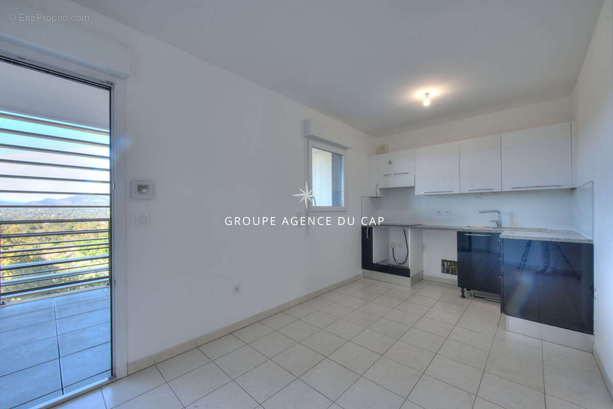 Proche centre ville appartement 3 pieces 2 terrasses - photo 3