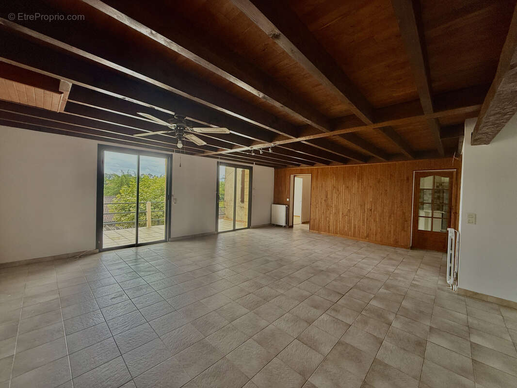 Maison à MARCILLAC-SAINT-QUENTIN