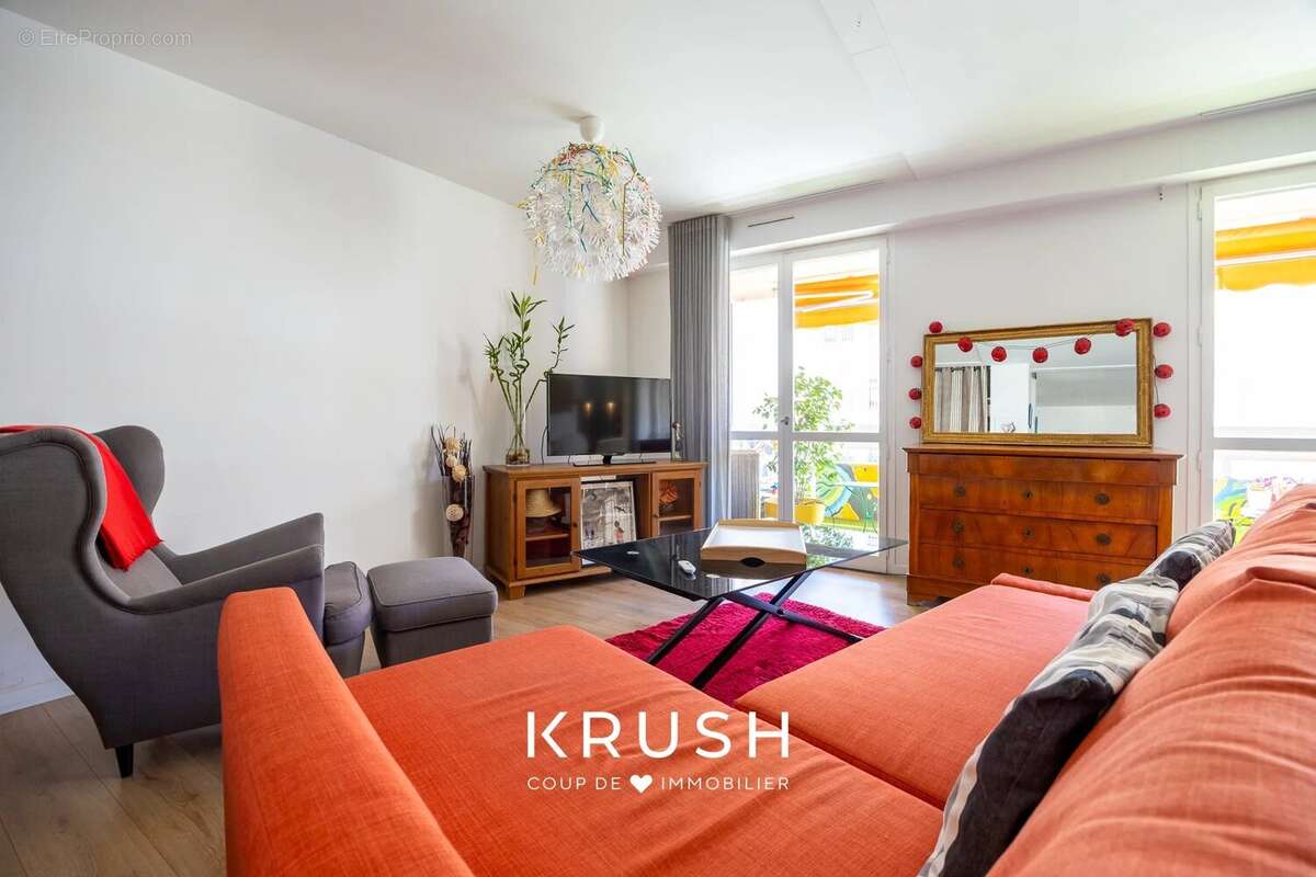 Appartement à MARSEILLE-2E