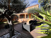 Maison à LE REVEST-LES-EAUX