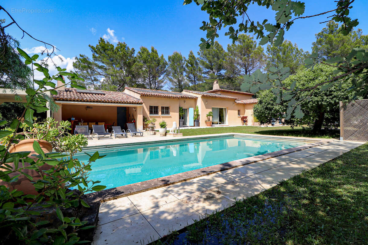 Maison à DRAGUIGNAN
