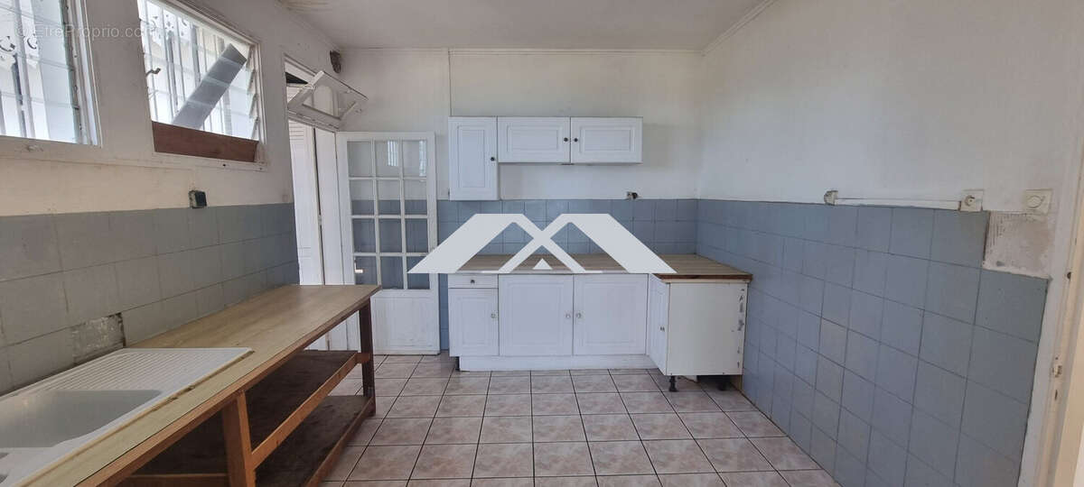 Maison 160 m² à Saint-Leu  - photo 3