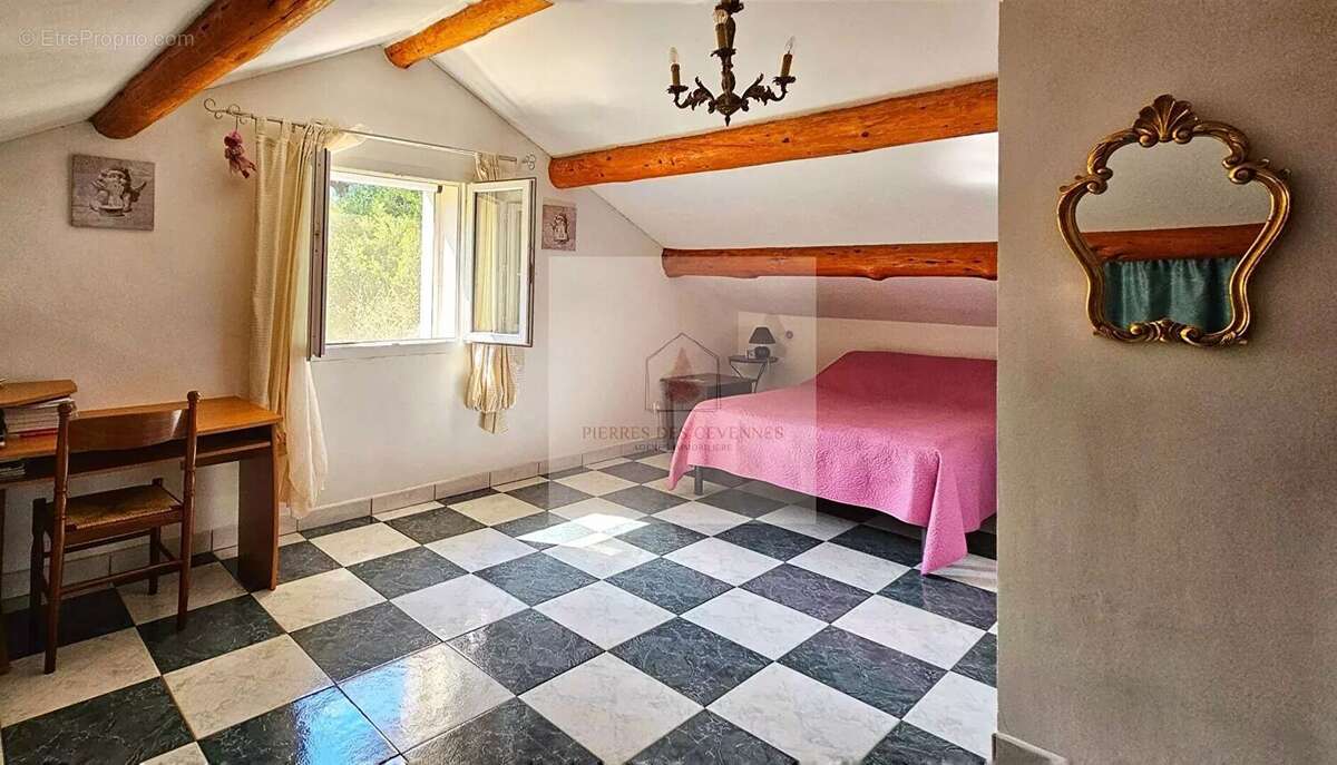 Maison à SAINT-ETIENNE-VALLEE-FRANCAISE