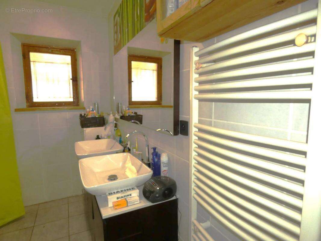 Maison à SAINT-BERON