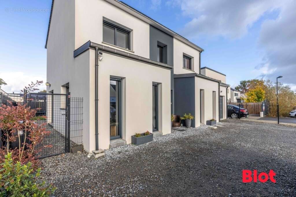 Maison à SAINT-AUBIN-DU-CORMIER