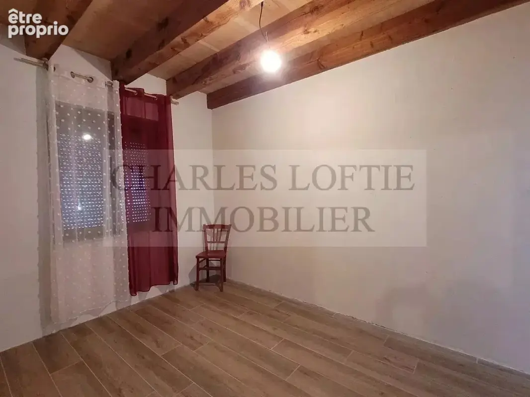 Maison en pierre avec extension et grande grange, sur un terrain de 8811 m,² à moins de 15 minutes de Cahors. - photo 8