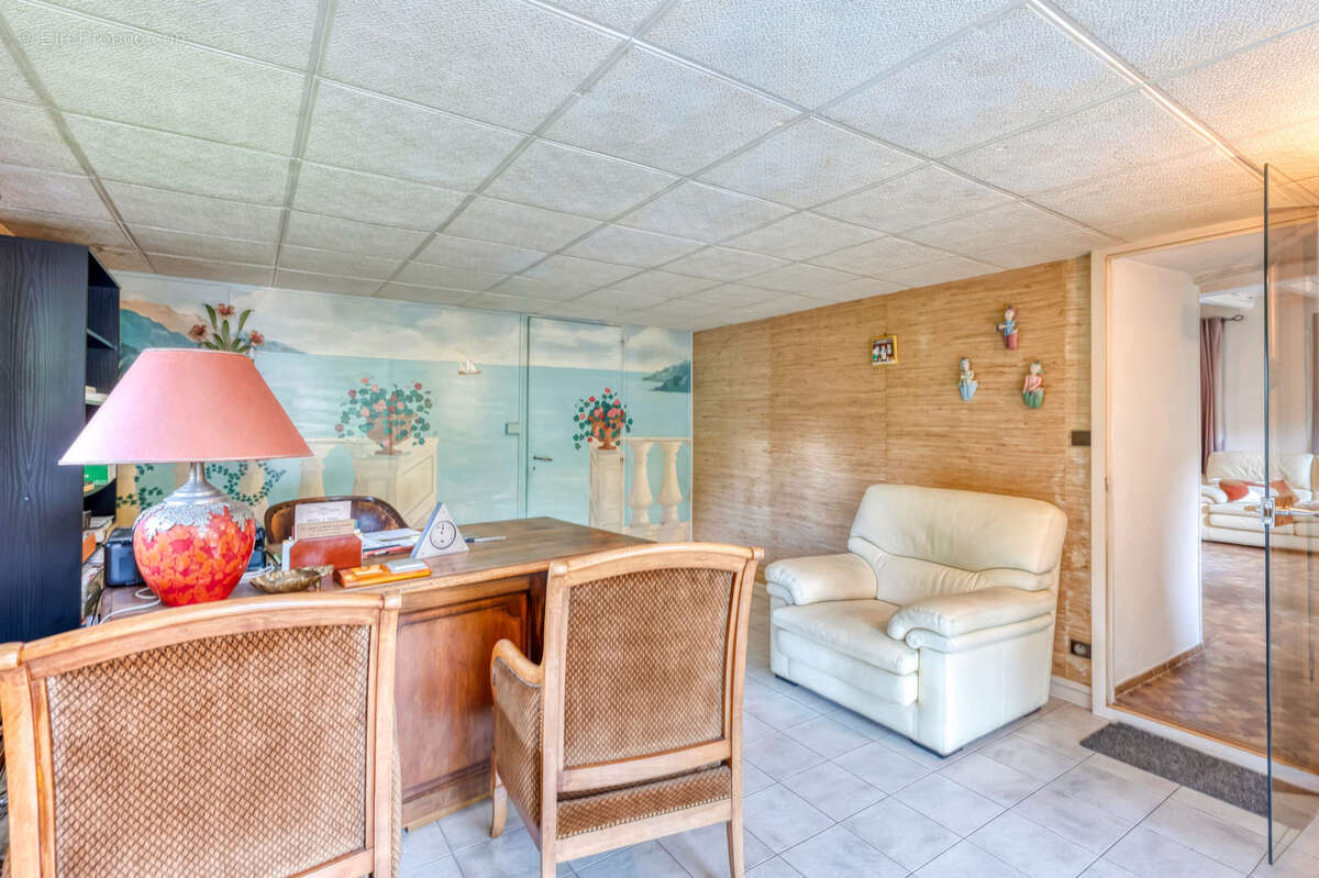 Maison à LA COMBE-DE-LANCEY