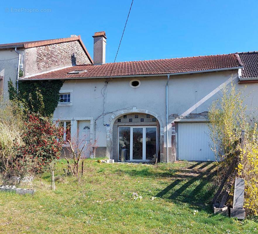 Maison à SELLES