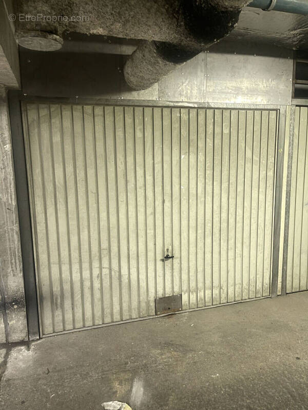 Parking à SARCELLES