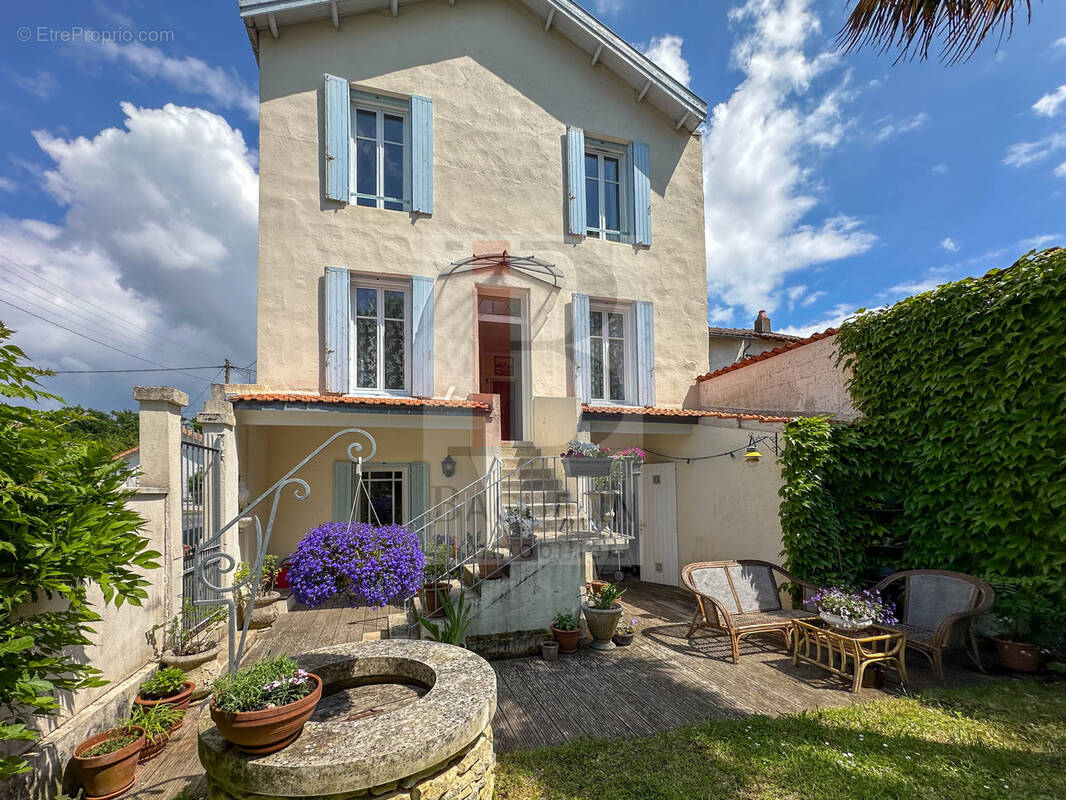 Maison à FOURAS