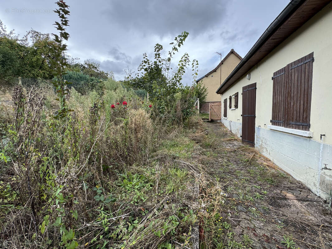 Maison à MOYENNEVILLE