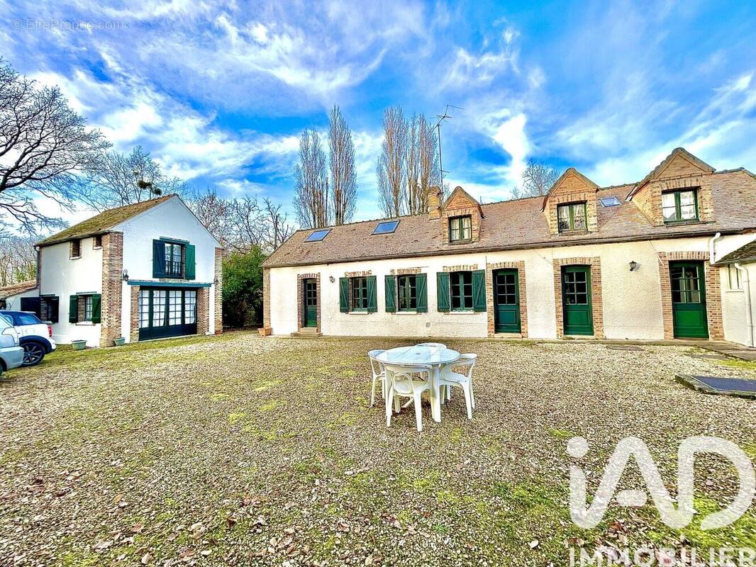 Photo 1 - Maison à FOUCHERES