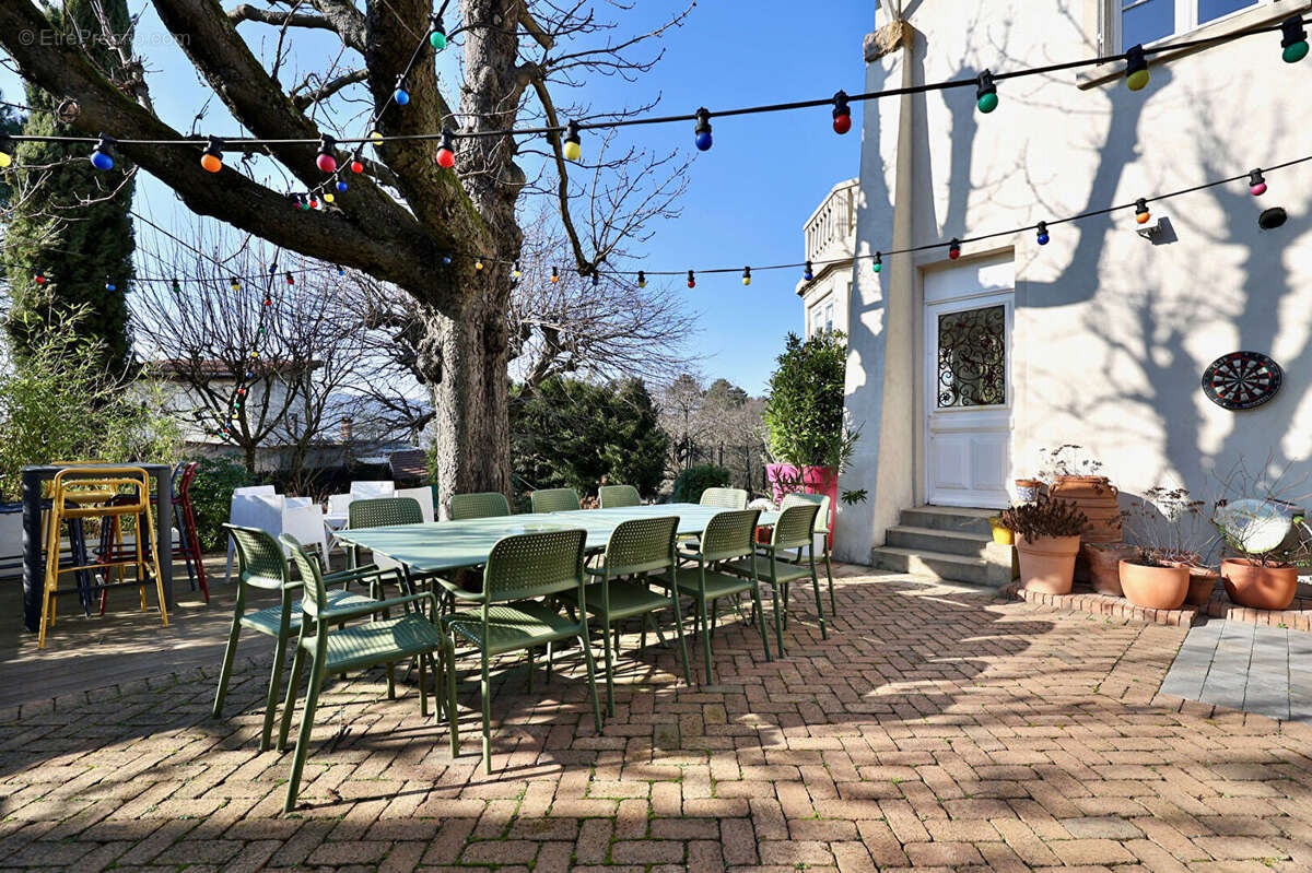 Maison à CALUIRE-ET-CUIRE