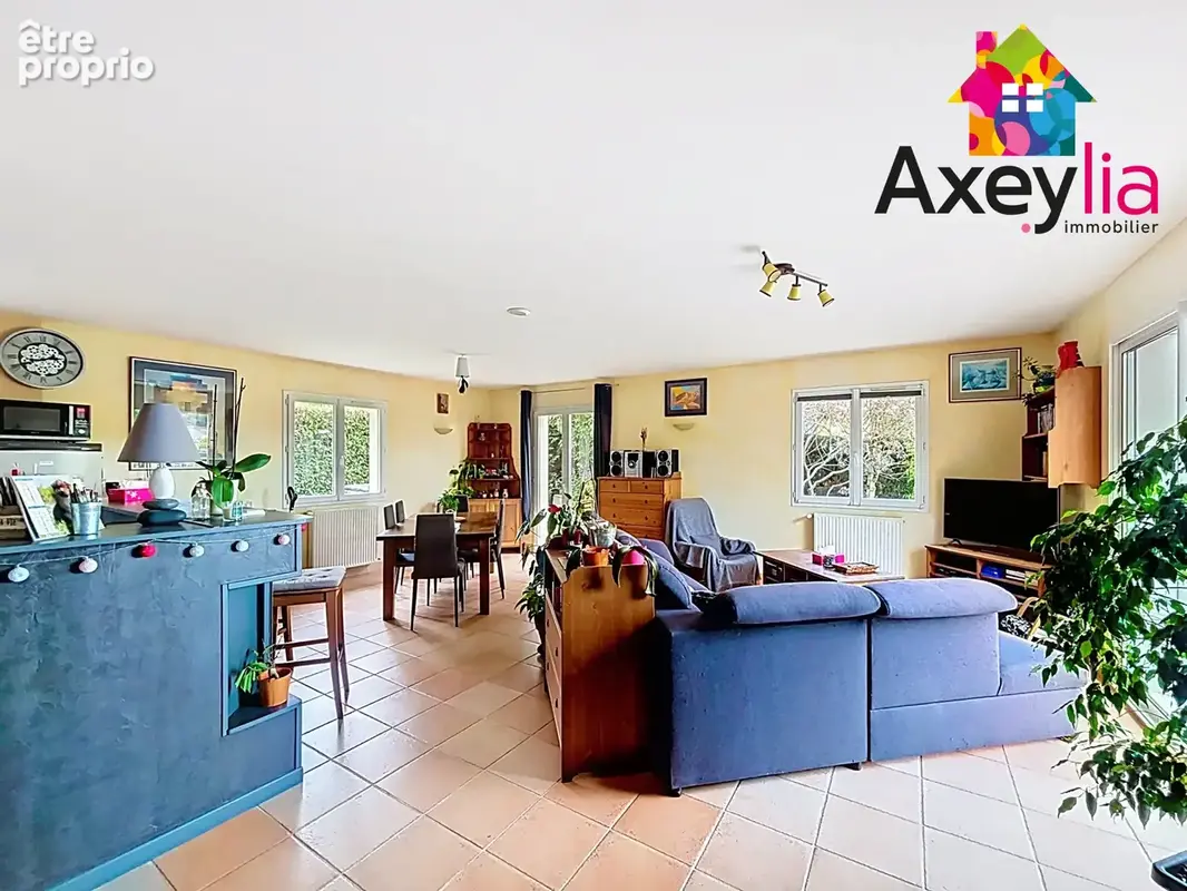 À vendre - amplepuis - maison familiale - photo 3