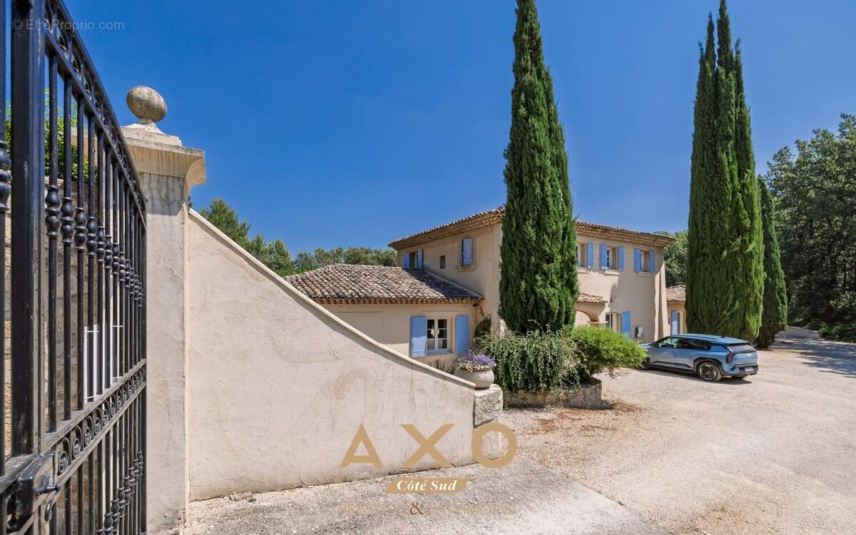 Mimet  propriété d'exception  360 m²  maison d'amis  piscine  parc de 8 000 m²  garage - vue sainte-victoire - 1 800 000 - photo 20