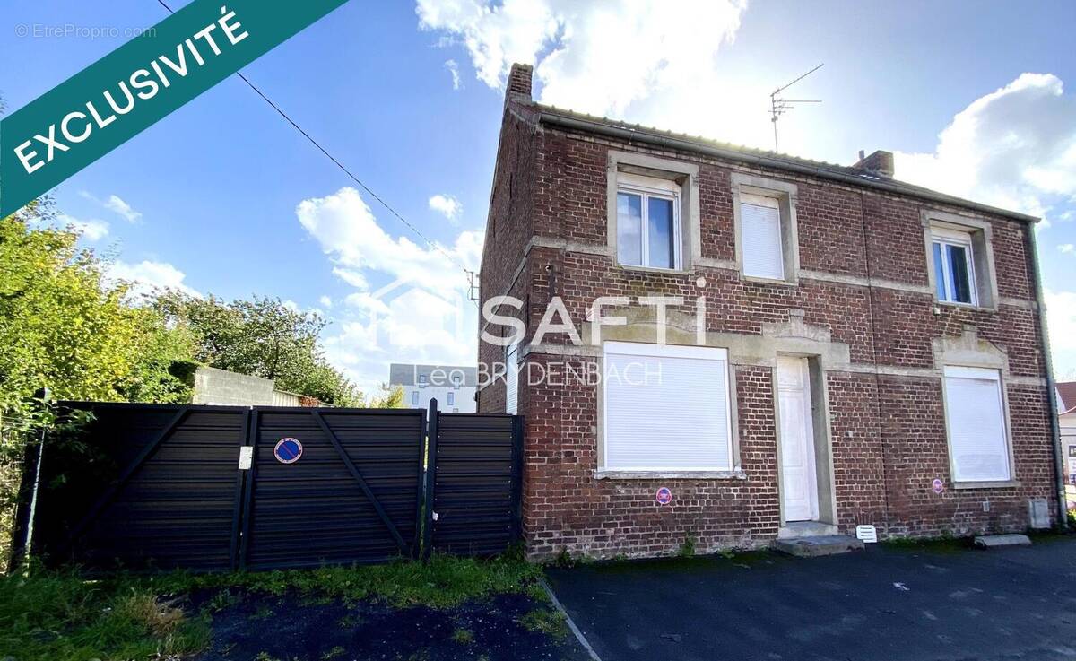 Photo 1 - Maison à CRESPIN