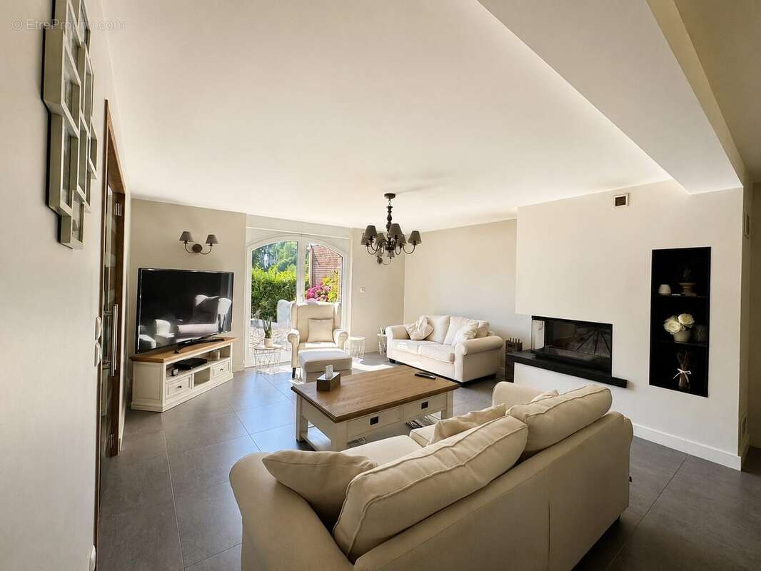 Maison 180 m² à Wallers  - photo 3