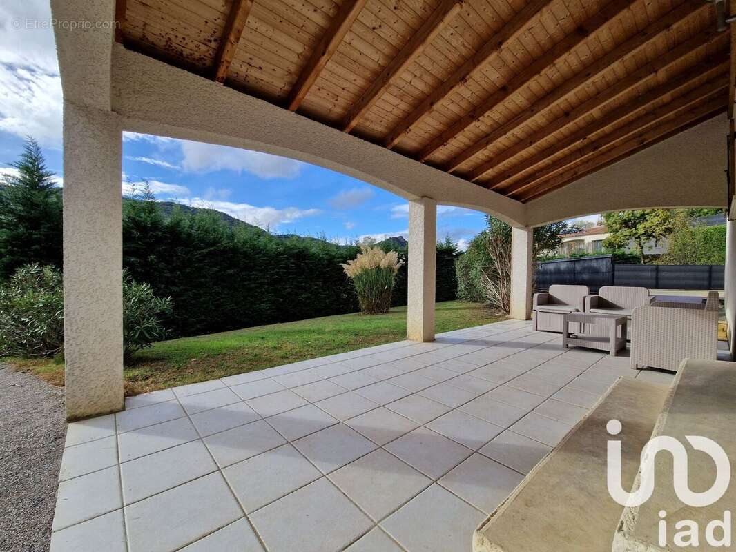 Photo 2 - Maison à SAINT-JULIEN-EN-SAINT-ALBAN